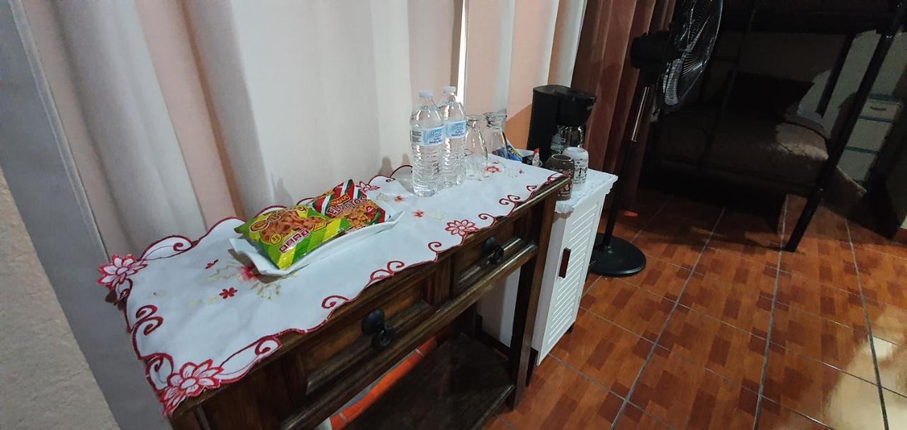 Parrot House Bed & Breakfast Antigua ภายนอก รูปภาพ